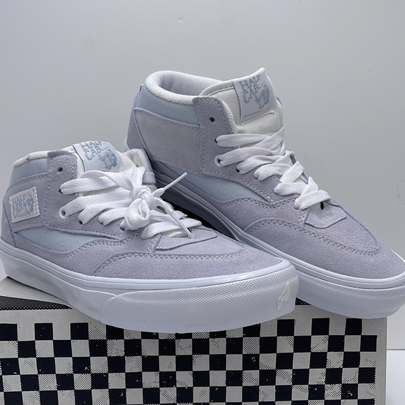 Vans WMNS Skate Half Cab
Light Blue/White
VN0A5KYABGX Sneakers - Picture 5 of 16